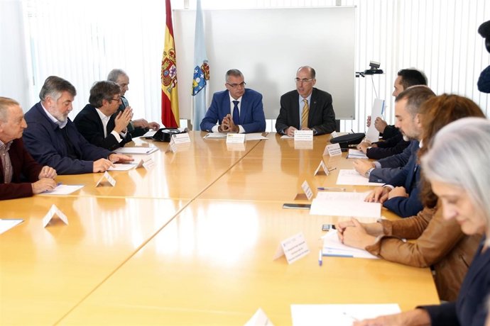 Reunión sobre agresiones a profesionales sanitarios en Galicia,