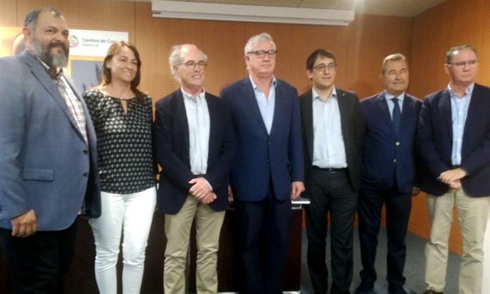 Negueruela en rueda de prensa sobre el sector náutico