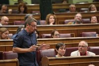 Domènech (CatComú) ve "un abismo" entre el discurso de Puigdemont, Vila y Junqueras