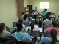 Unas 50 personas reciben formación en resucitación cardiopulmonar y primeros auxilios para bebés en Bujalance (Córdoba)