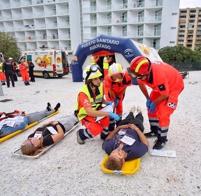 Simulacro incendio benalmádena bomberos heridos ejercicio plan emergencias