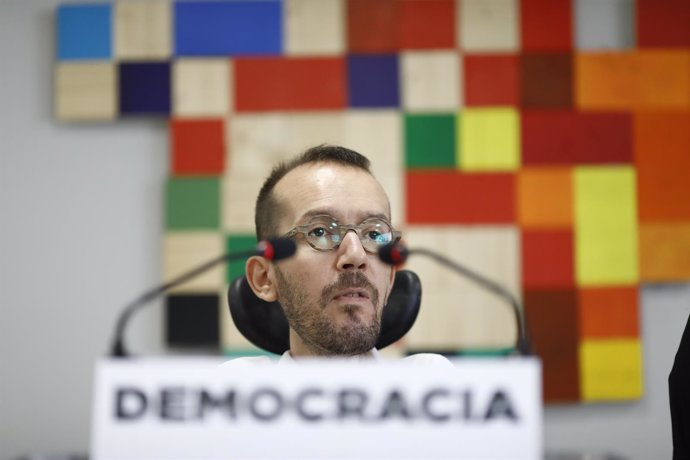 Rueda de prensa de Pablo Echenique en la sede de Podemos