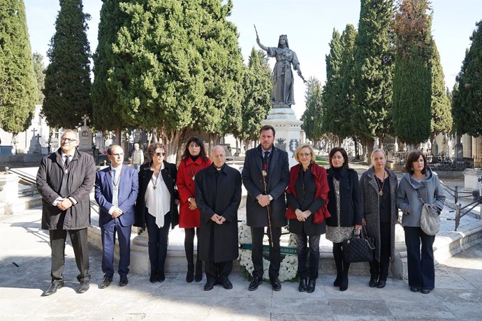 Valladolid. Visita institucional al cementerio de El Carmen