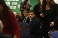 Cs pide al PSOE que retire su comisión sobre el Estado autonómico e impulsen juntos una reforma de la Constitución