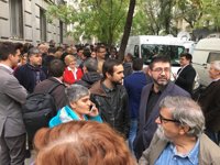 Sánchez Mato acude al Supremo junto a otros miembros de IU para arropar a los miembros de la Mesa del Parlament