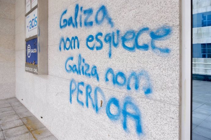 Pintadas en la sede del PPdeG