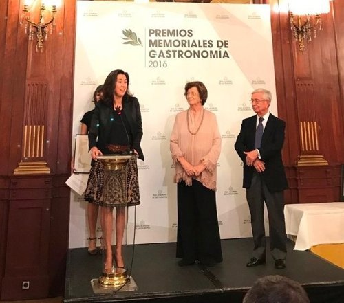 La Real Academia de Gastronomía reconoce la trayectoria de Paradores