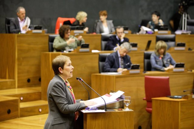 Uxue Barkos, en el Debate sobre el Estado de la Comunidad.