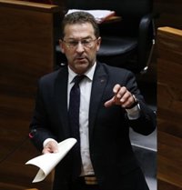 Alonso recuerda a Foro que son los centros educativos quienes tienen autonomía para elegir los libros de texto