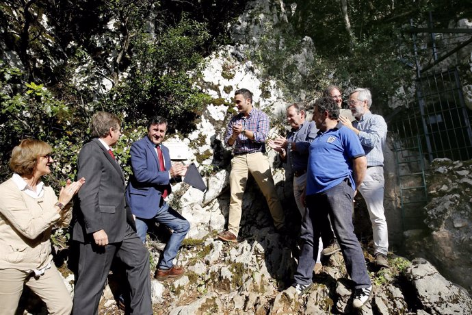 En el exterior de La Garma