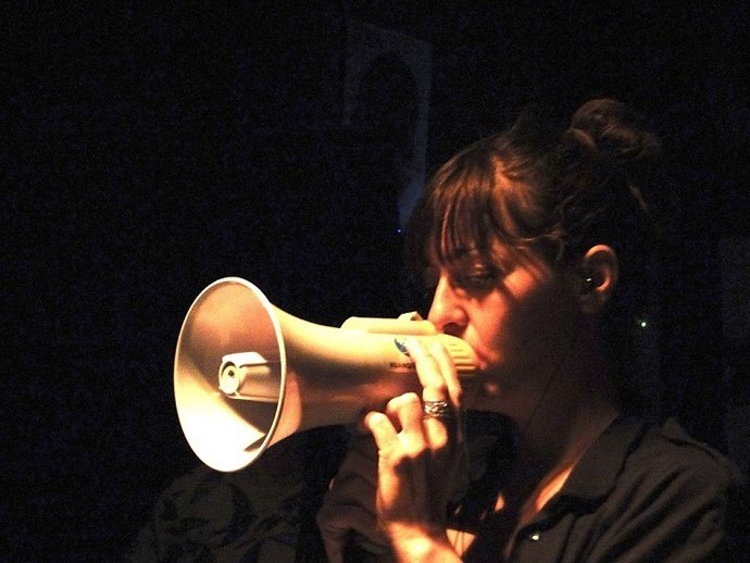 Mos Maiorum, la voz real de los refugiados engullidos por el Mediterráneo