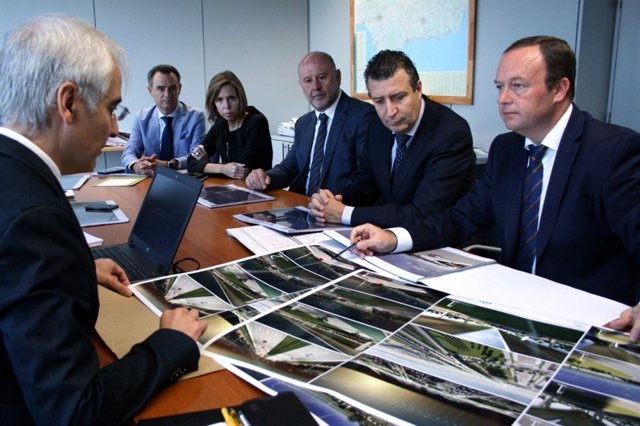 Nota Prensa: Junta Y Ayuntamiento Acuerdan Una Solución Estructural Para Le Viad