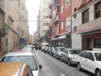 Detenido un atracador tras asaltar una oficina bancaria en Elche armado con un cúter y un cuchillo