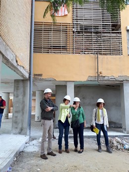 Nota Prensa: Junta Invierte 422.650 Euros En Instalar 5 Ascensores Para Facilita