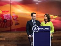 El PP pide a Podemos que diga "claramente" si está "con los golpistas o con la Constitución"