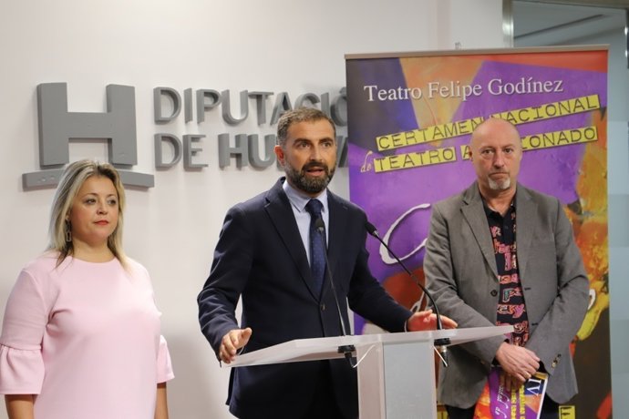 El alcalde de Moguer, Gustavo Cuéllar. 