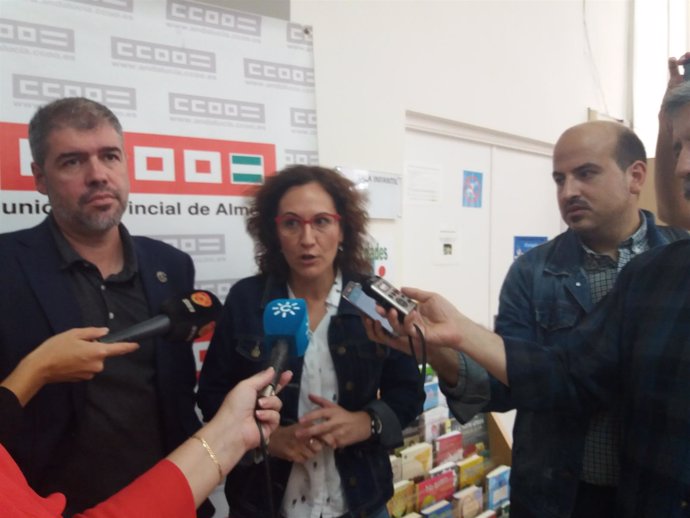 Nuria López, junto a Unai Sordo, en Almería