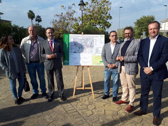 Inicio de las obras de la vía ciclopeatonal paralela al trazado en la A-6177.