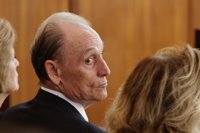 La Fiscalía de Sevilla mantiene su petición de 3.600 euros de multa para Lopera, que admite su culpabilidad