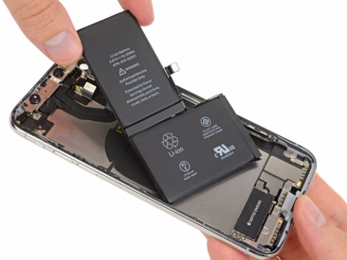 El iPhone X monta dos baterías colocadas en 'L', según muestran los  primeros 'teardown