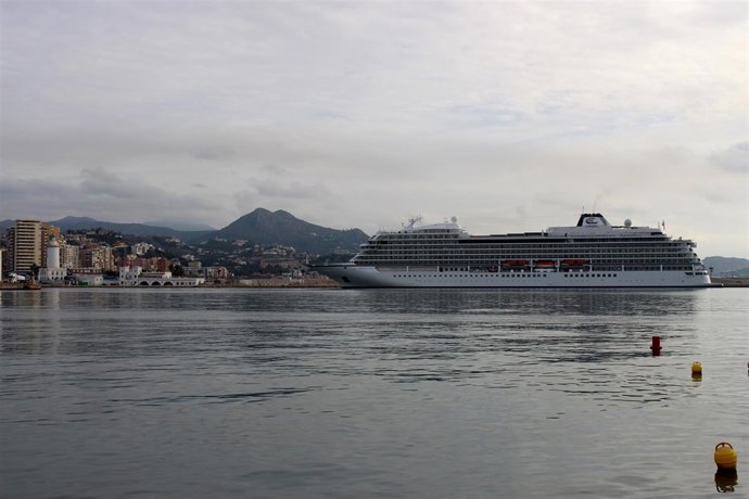 Viking Sun en el puerto de Málaga