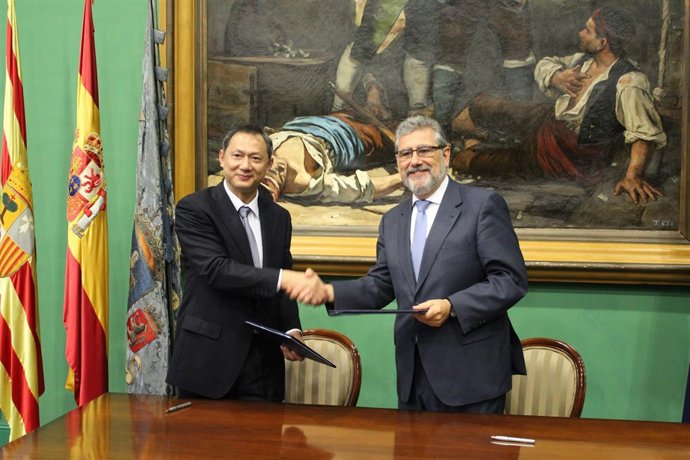 La UZ y la universidad china de Hubei firman un convenio de colaboración