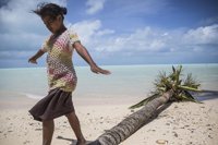 Vivir en un país pobre aumenta por cinco el riesgo de desplazamiento por el cambio climático