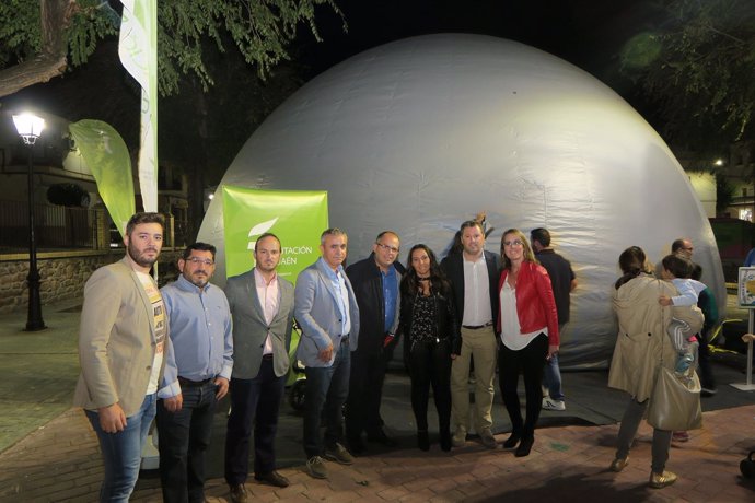 Planetario móvil en Mengíbar (Jaén)
