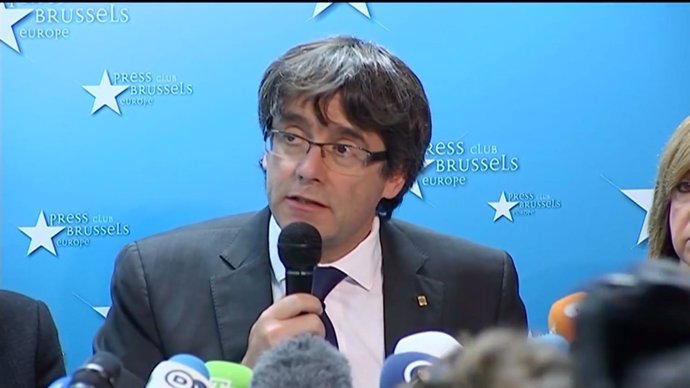 Fiscalía pide orden de captura europea para Puigdemont