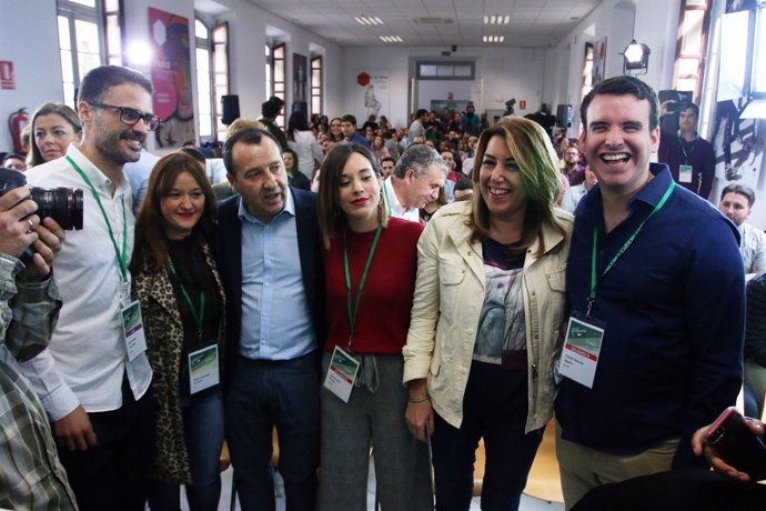 Ruiz Espejo, Susana Diaz y miembros de JSA