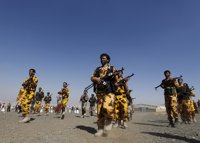 Arabia Saudí intercepta un proyectil lanzado por los huthis cerca de Riad