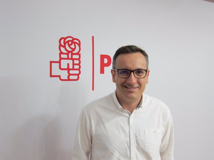 El secretario general del PSOE-RM, Diego Conesa            