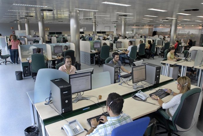 Salud Responde sustituye de forma definitiva la línea 902