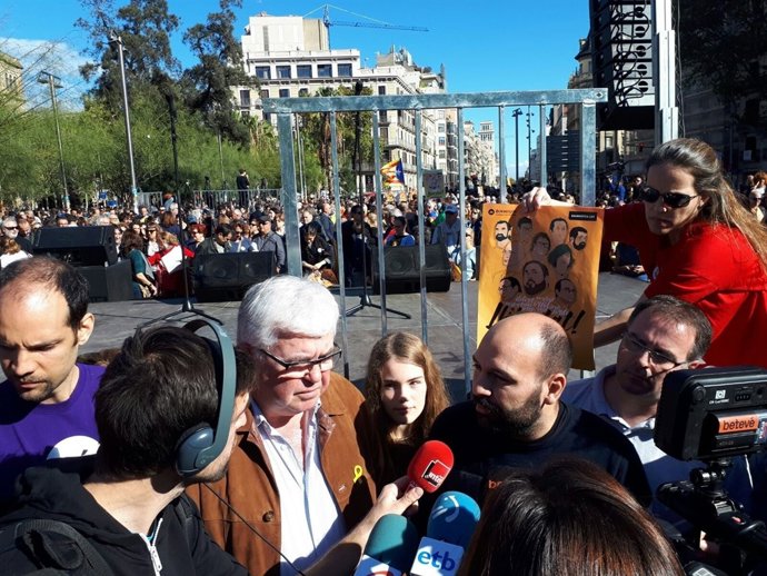 El vicepresidente de ANC, Agustí Alcoberro, y elportavoz de Òmnium, Marcel Mauri
