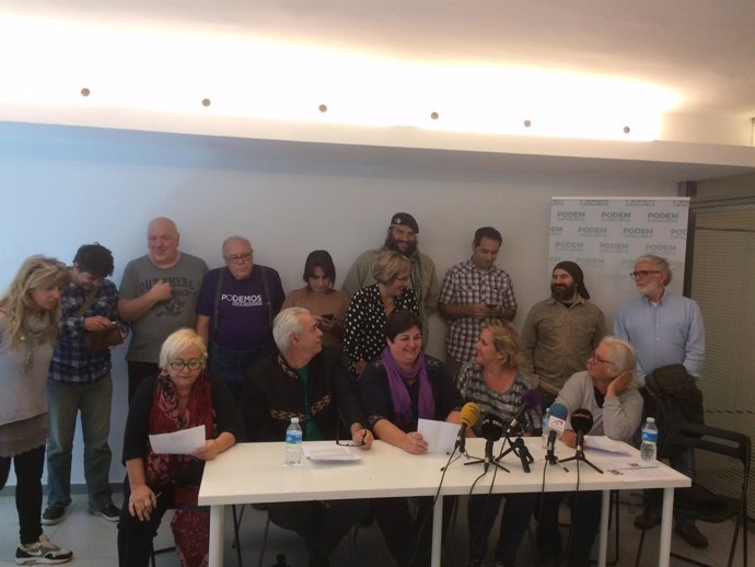 Rueda de prensa de inscritos de Podem contrarios a confluir con CatComú