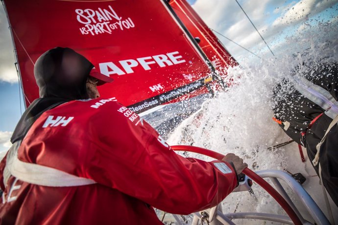 El MAPFRE durante el inicio de la segunda etapa de la VOR