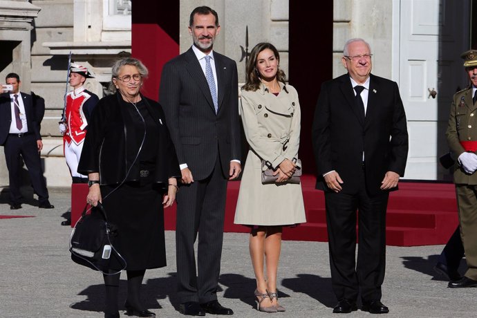 Los reyes de españa con el presidente de israel y su mujer