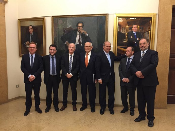 A.Closas, P.Aragonès, T.Brunet, A.D.Juan, J.G de Montellà, J.Blat i J.Soler