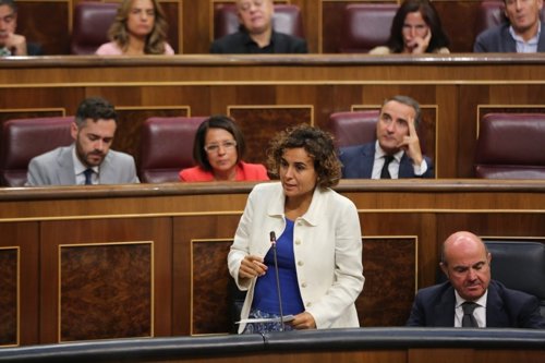 Dolors Montserrat en la sesión de control al Gobierno en el Congreso