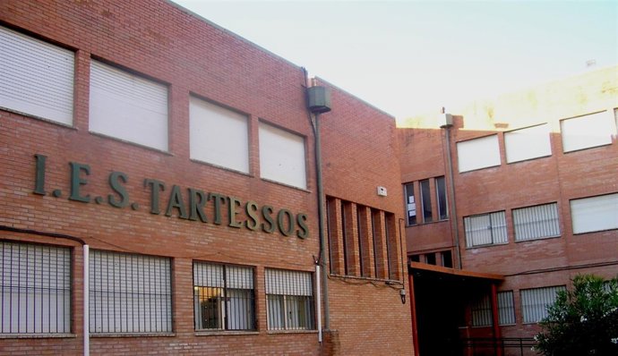 Imagen del IES 'Tartessos' de Camas (Sevilla)