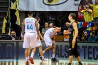 Ayón deberá pasar por el quirófano y afronta un largo periodo de baja