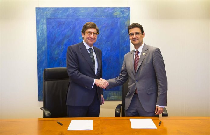 Goirigolzarri y el rector de la UPV firman un convenio de colaboración