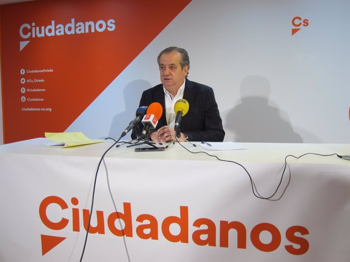 El portavoz de Ciudadanos en la Junta General, Nicanor García