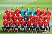 La selección posa con la polémica camiseta que utilizará en el Mundial