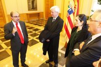 Lambán espera que un 155 "suave" propicie una participación "sensata" de Cataluña en la Comunidad de los Pirineos