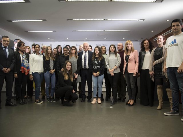 Acto Pacto Emancipación con los Jóvenes