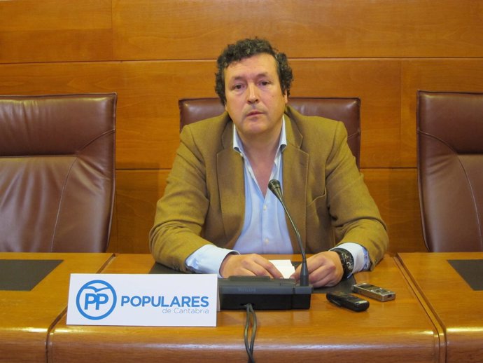 Iñigo Fernández, diputado del PP cántabro                           
