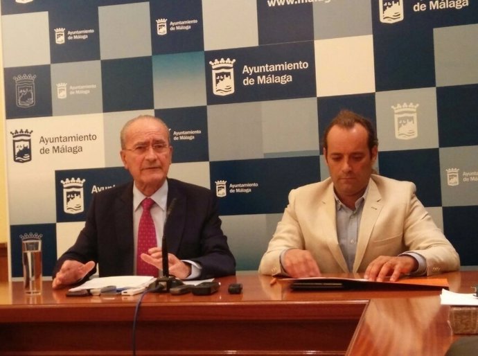 El alcalde Francisco de la Torre y Juan Cassá portavoz de Ciudadanos auto