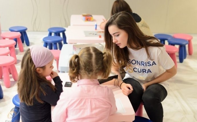 Mercadillo solidario Fundación Aladina