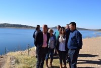 Monago ve "muy difícil" poder ponerse a negociar sobre los "powerpoint" enviados por la Junta como "resumen" de los PGEx